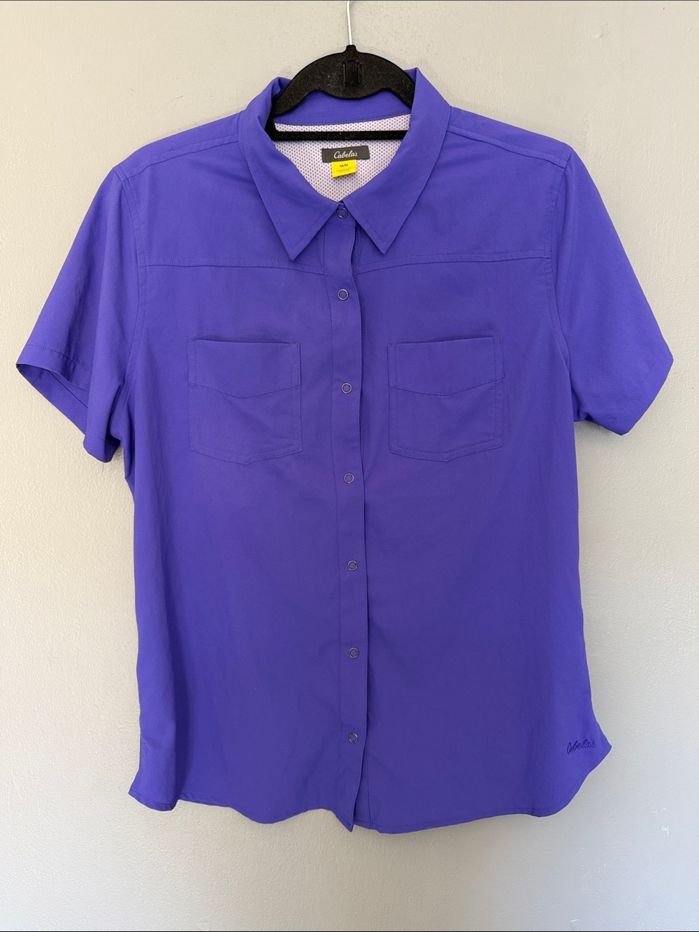 Cabela's Women’s Vibrant Purple Short Sleeve‎ Activewear Outdoor Button-Up Shirt
